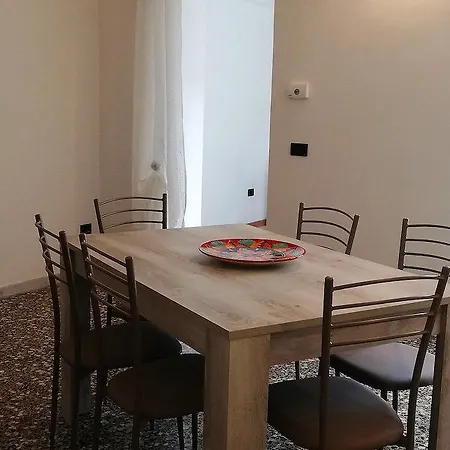 Vakantiehuis Casa Vacanze Kris A Due Passi Dal Castello *