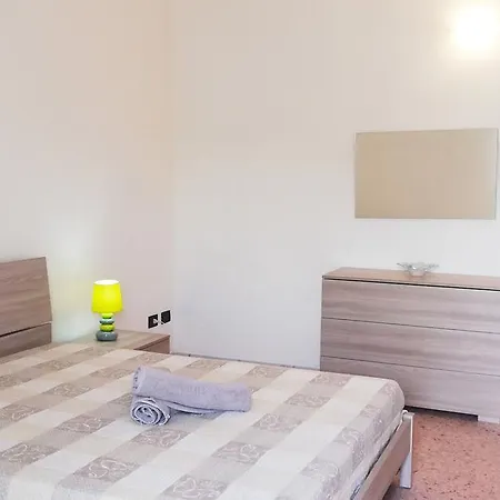 Casa Vacanze Kris A Due Passi Dal Castello Vakantiehuis